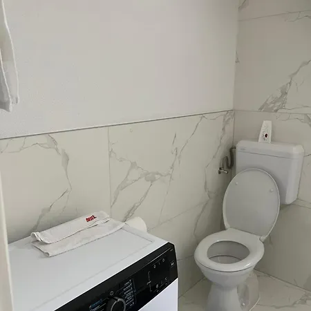 Cozynest Apartment